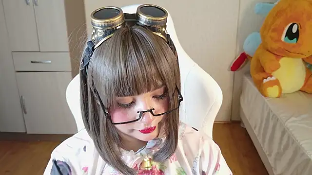 Naree_Masaki: διαδικτυακό σόου στην κάμερα