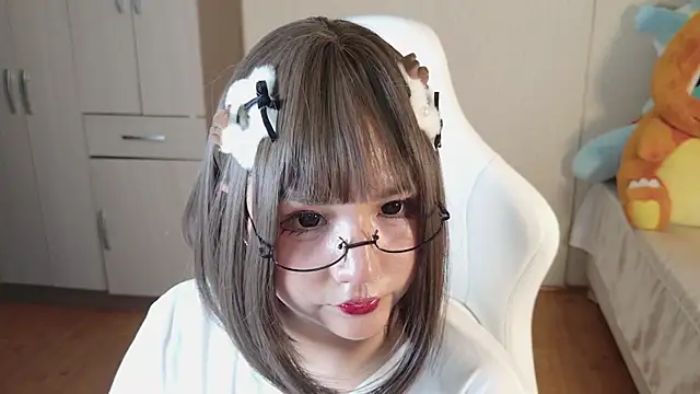 Naree_Masaki Show in webcam