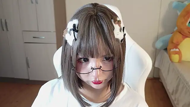 Naree_Masaki Show in webcam