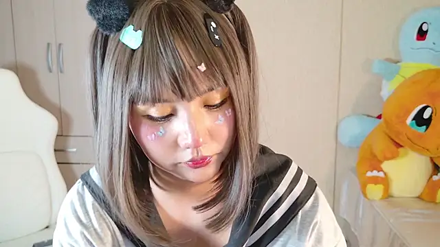 Naree_Masaki Adlı Modelin Canlı XXX Sohbeti