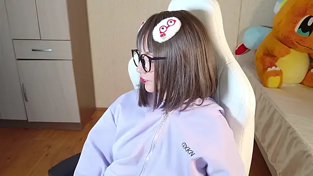 Naree_Masaki Show in webcam