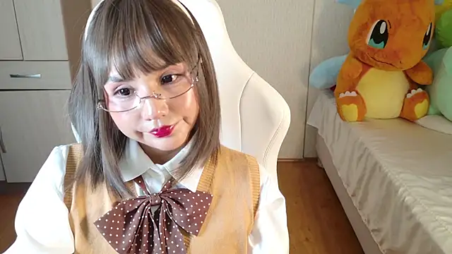 Naree_Masaki Adlı Modelin Canlı XXX Sohbeti
