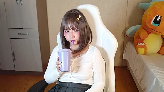 Chat +18 de Naree_Masaki ao vivo