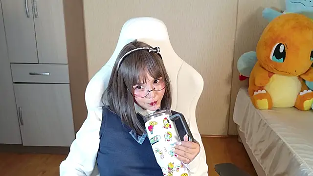 Naree_Masaki: онлайн-секс-чат