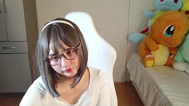 Naree_Masaki: онлайн-секс-чат