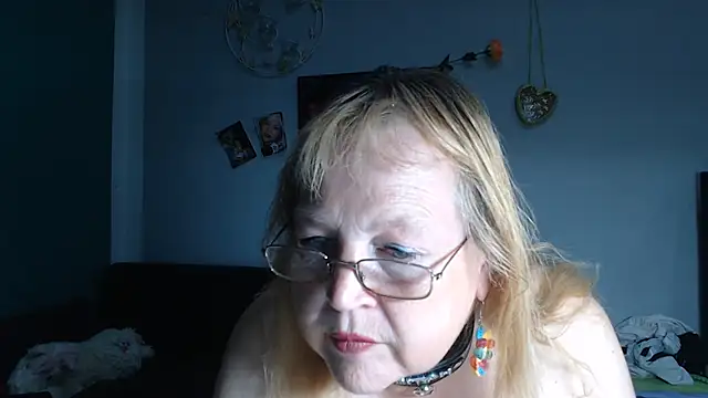 Blasflittchen's Live XXX Chat