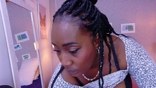 Chat +18 de kiara_evanss ao vivo
