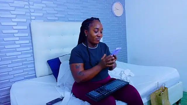 Chat XXX ao vivo de kiara_evanss