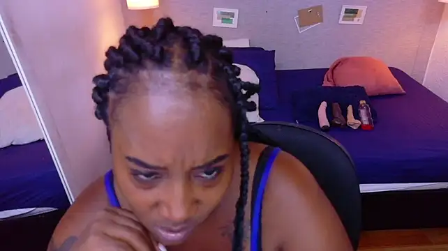 kiara_evanss' Live XXX Chat