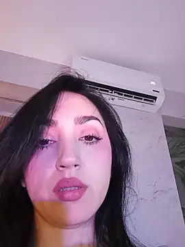 Chat XXX en directo de LIAH_IZUMI