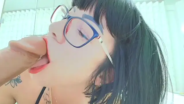 __Ninaのウェブカメラショー