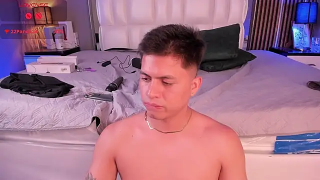 Niicky1_'s Webcam Show