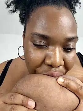 Show webcam de Breisy_bigboobs