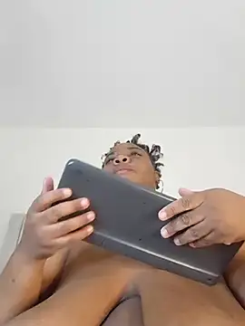 Breisy_bigboobs XXX чат на живо