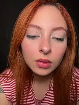 izyzys_baker Webcam Show