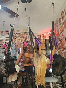 Show modela luvs2cumm69 na web-kameri