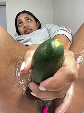 _touchme's Webcam Show