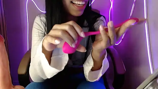 NickiMatarazzo Chat XXX in diretta