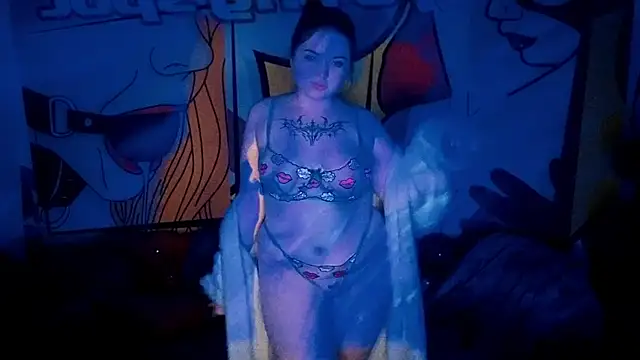 Živý XXX chat RosieMoons