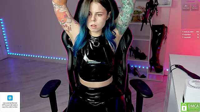 QueenAliceXのウェブカメラショー