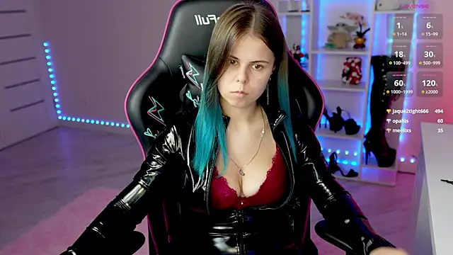 QueenAliceX 웹캠 쇼