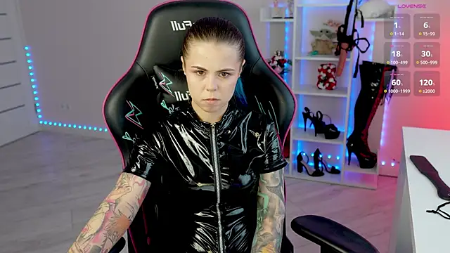 Chat XXX en directo de QueenAliceX