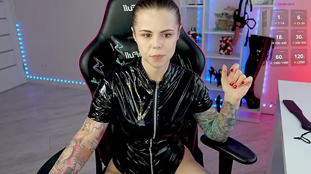 Webkamerová show QueenAliceX