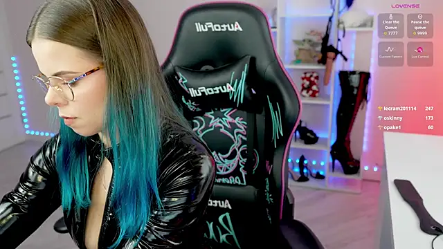 QueenAliceX: вебкам-шоу