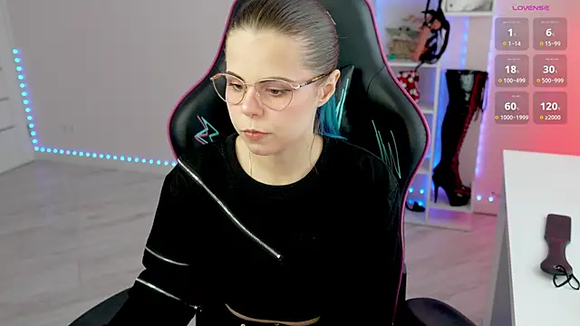 QueenAliceX's Live XXX Chat