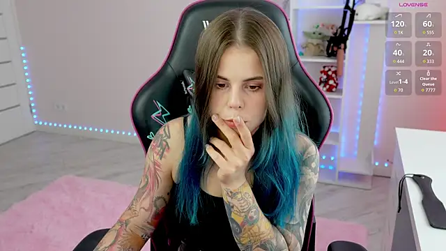 QueenAliceX Live XXX-Chat
