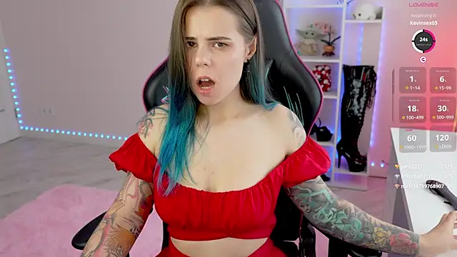 QueenAliceX Adlı Modelin Web Kamerası Şovu