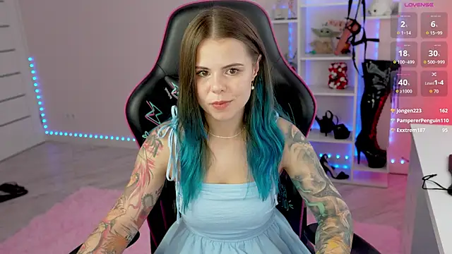 QueenAliceX: απευθείας συνομιλία ΧΧΧ
