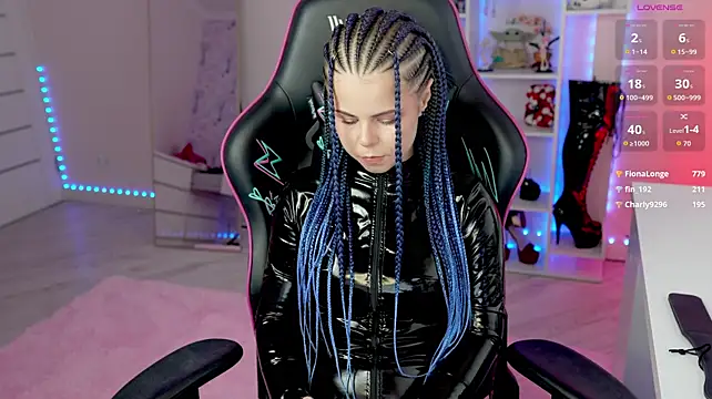 QueenAliceX XXX чат на живо