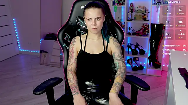 QueenAliceX's Webcam Show