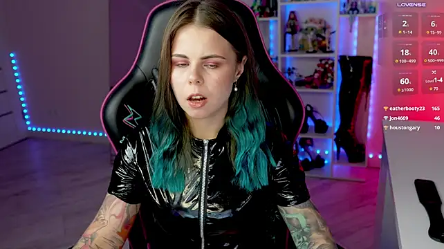 QueenAliceXn Webbikameraesitys
