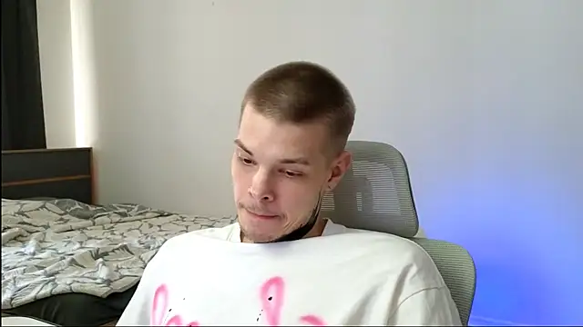 DENIS_HERE's Webcam Show