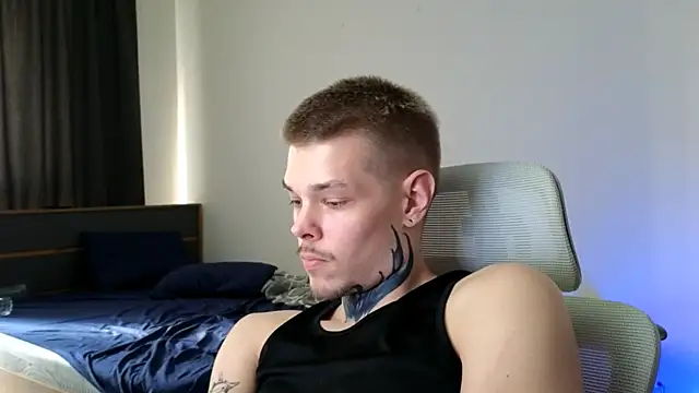 DENIS_HERE's Webcam Show