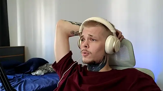 DENIS_HERE Webcam Show