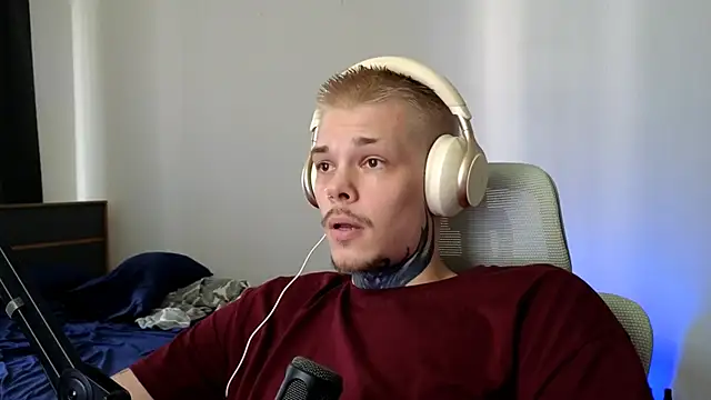 DENIS_HERE webcam show
