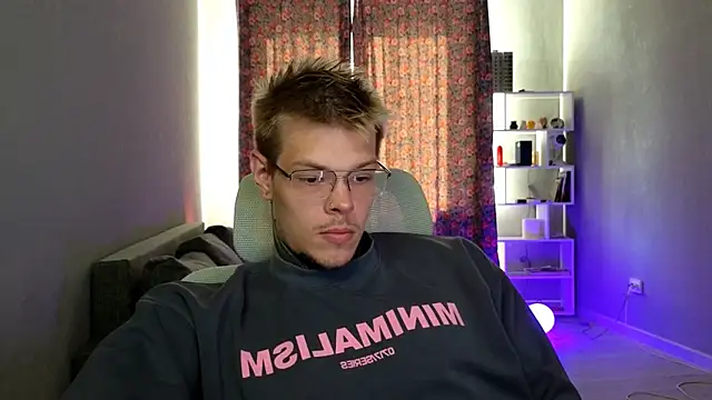DENIS_HERE Webcam Show