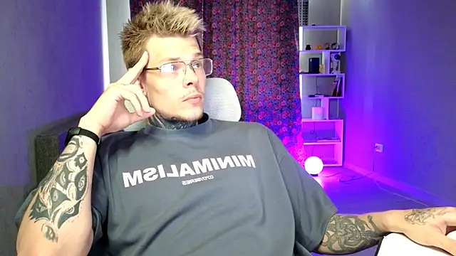 DENIS_HERE: вебкам-шоу
