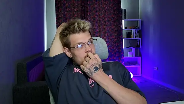 Webkamerová show DENIS_HERE