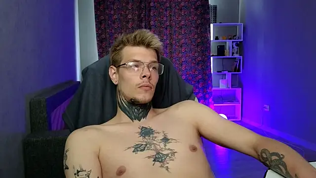 DENIS_HERE Show Webcam