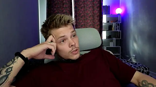 DENIS_HERE 在線直播表演