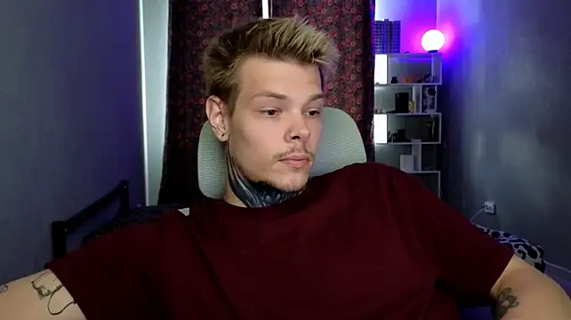 Вебкам-шоу DENIS_HERE