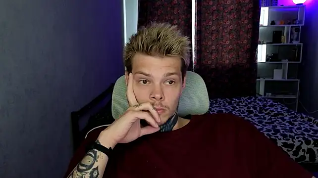 DENIS_HERE 网络视讯表演