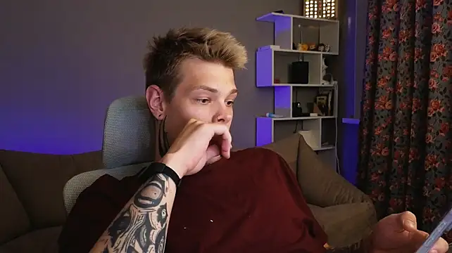 DENIS_HERE's Webcam Show