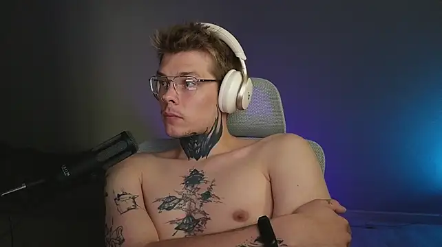 DENIS_HERE: вебкам-шоу