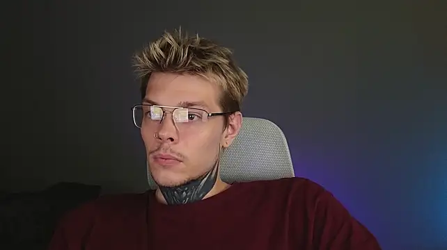 DENIS_HERE Шоу с уебкамера