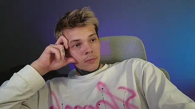 DENIS_HERE: вебкам-шоу